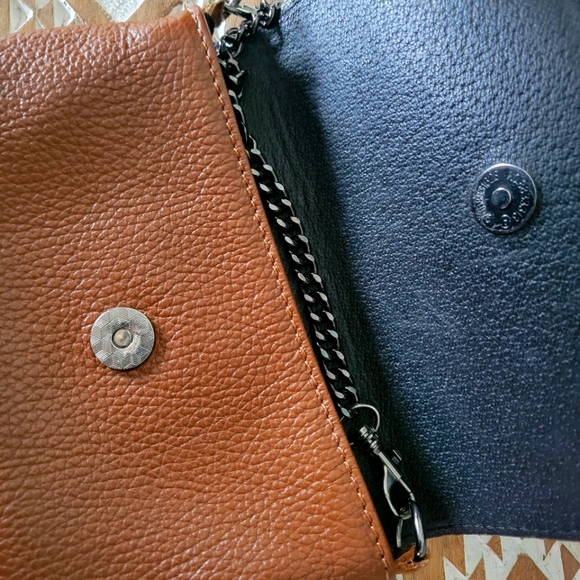 Real Leather bag w. Optional chain - Picture 10 of 13